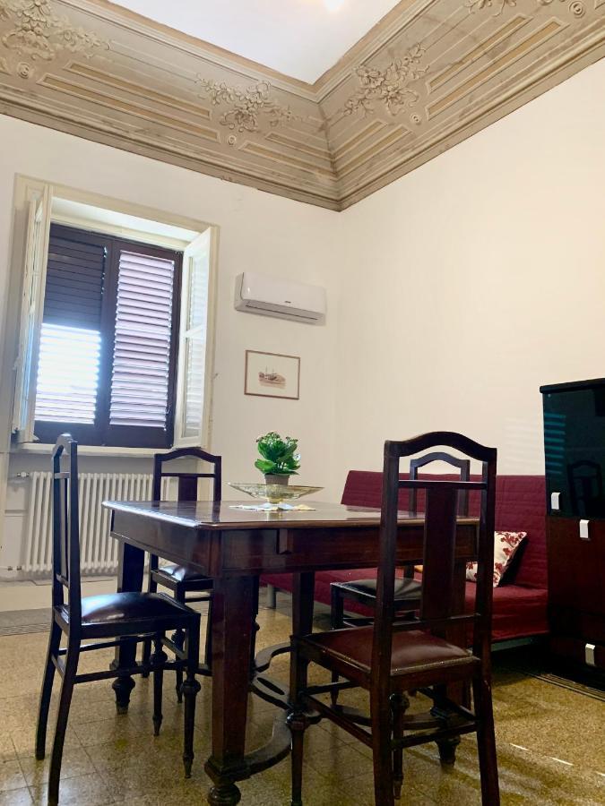 Suite Dreams Politeama Palermo Bagian luar foto