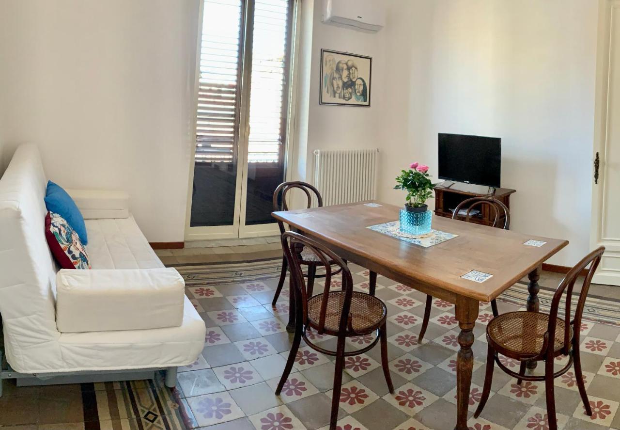 Suite Dreams Politeama Palermo Bagian luar foto
