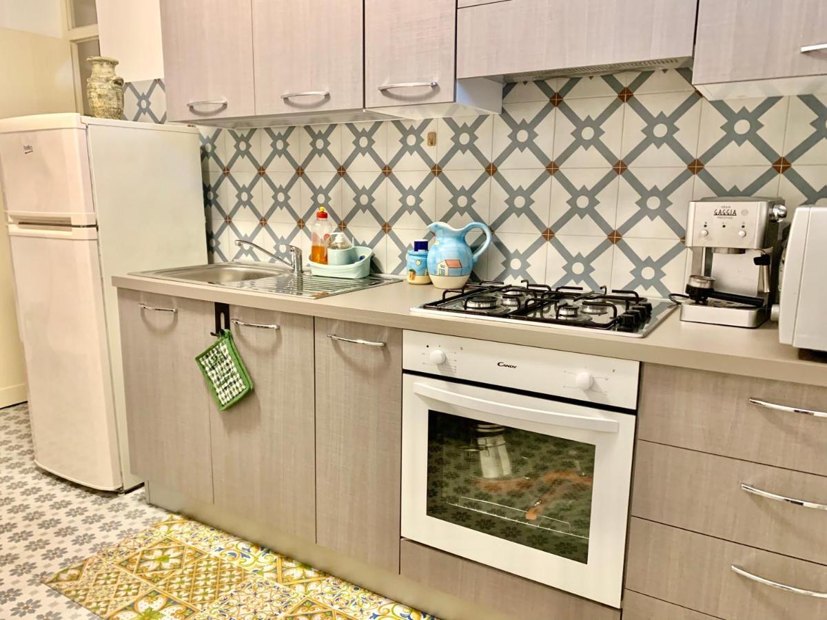 Suite Dreams Politeama Palermo Bagian luar foto