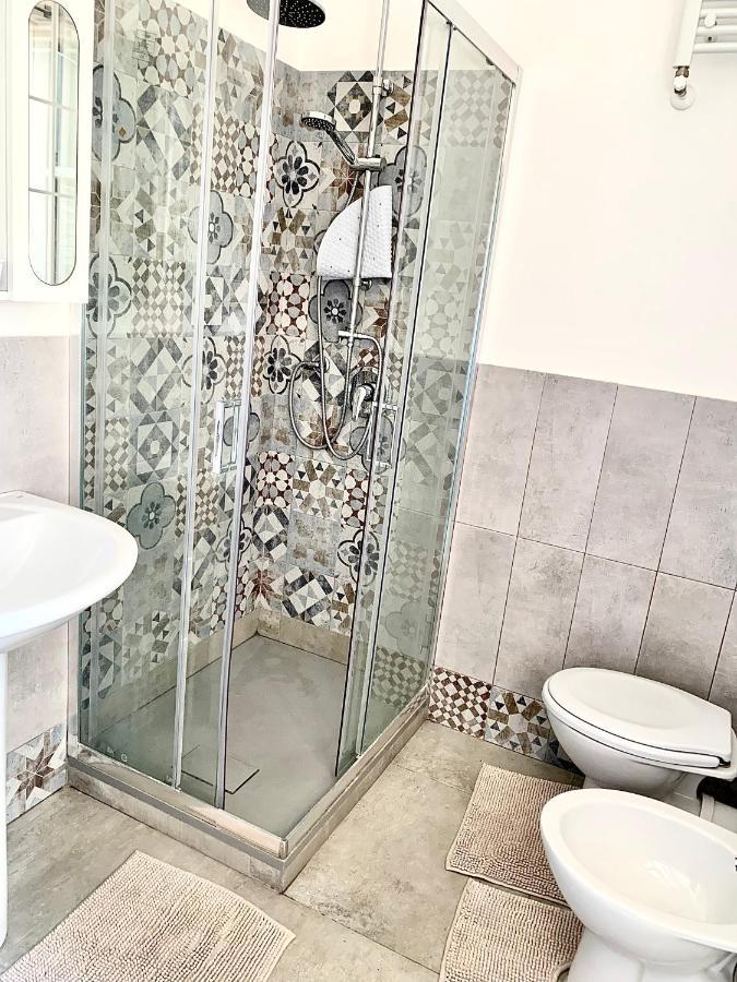 Suite Dreams Politeama Palermo Bagian luar foto